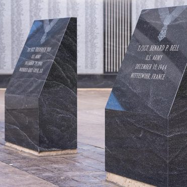 Niagara Veterans Civic War Memorial | Niagara, NY | Black Mist & Blue Gray